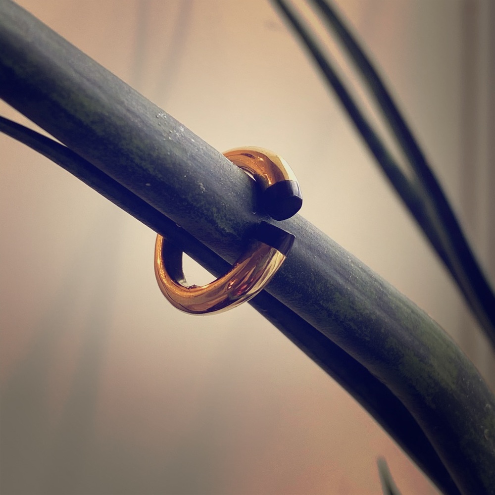 C-shape brass ring